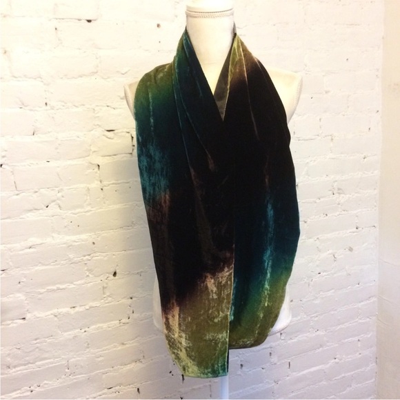 Kevin O’Brien green velvet ombré infinity scarf o/s - Picture 2 of 7